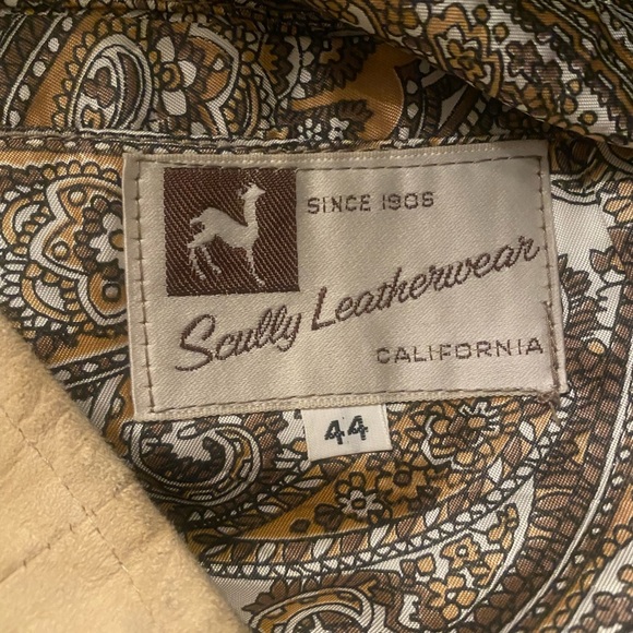 Scully Leatherwear Vintage Suede Jacket in Fawn - Picture 9 of 9